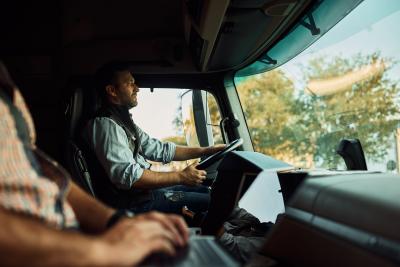 Best Compression Socks for Long-Haul Truck Drivers
